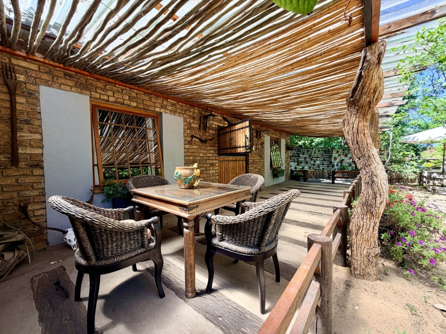7 Bedroom Property for Sale in Mullersrust Free State